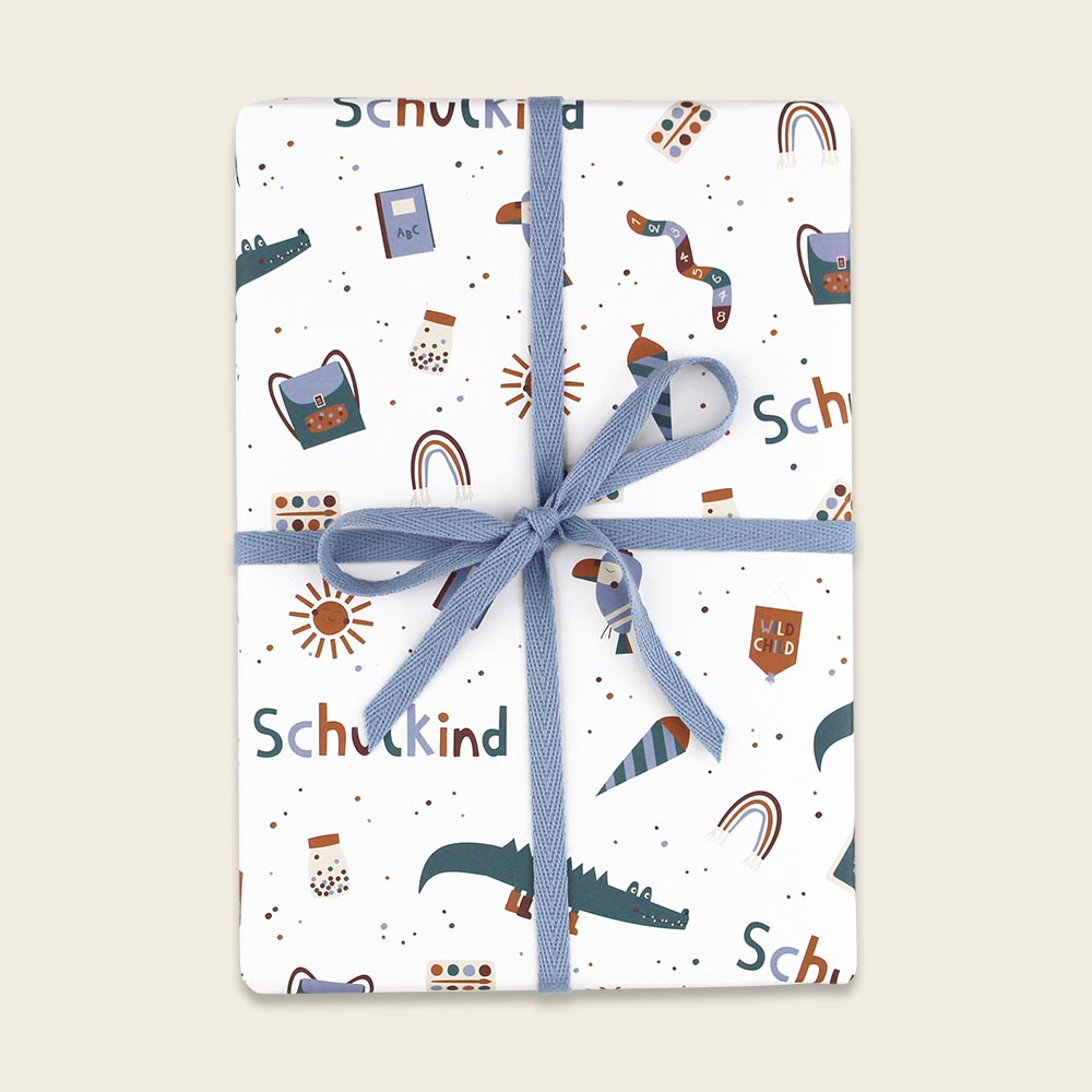 Ava & Yves - Geschenkpapier „Adventure Schuldkind“