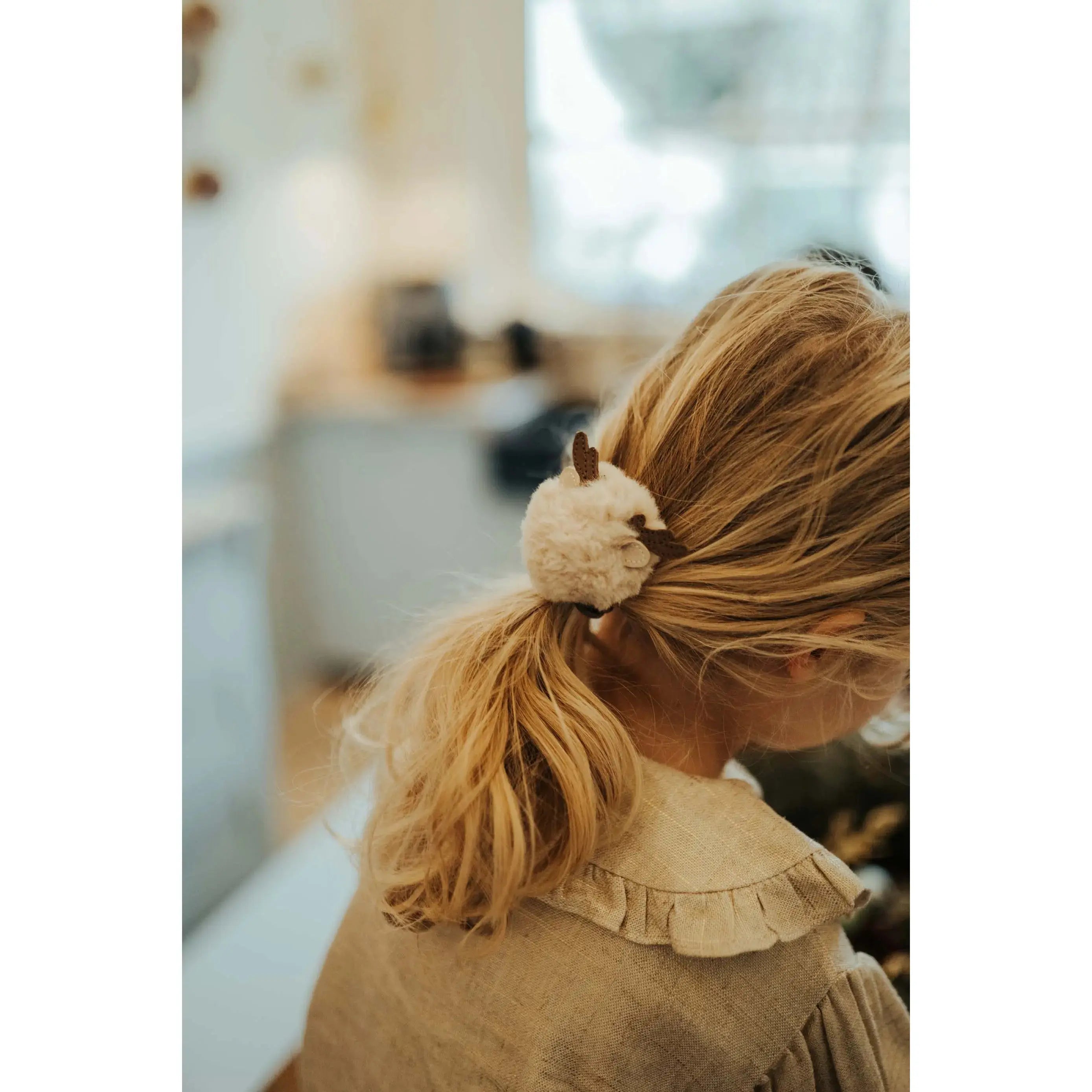 Donsje - Clip "Ploto Hairclip Reindeer" | light beige soft faux fur