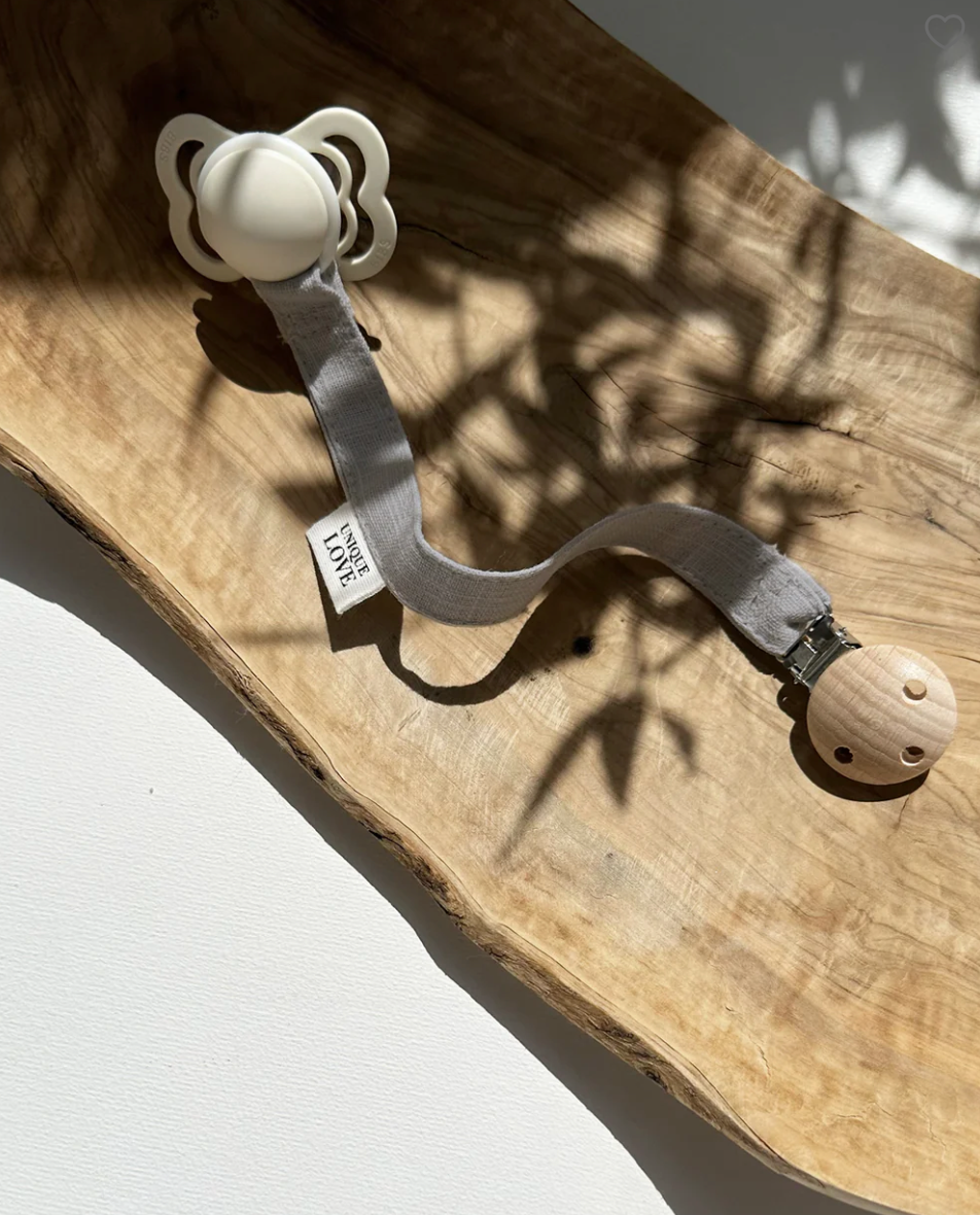 Unique Love - Pacifier Strap "Linen" | soft grey