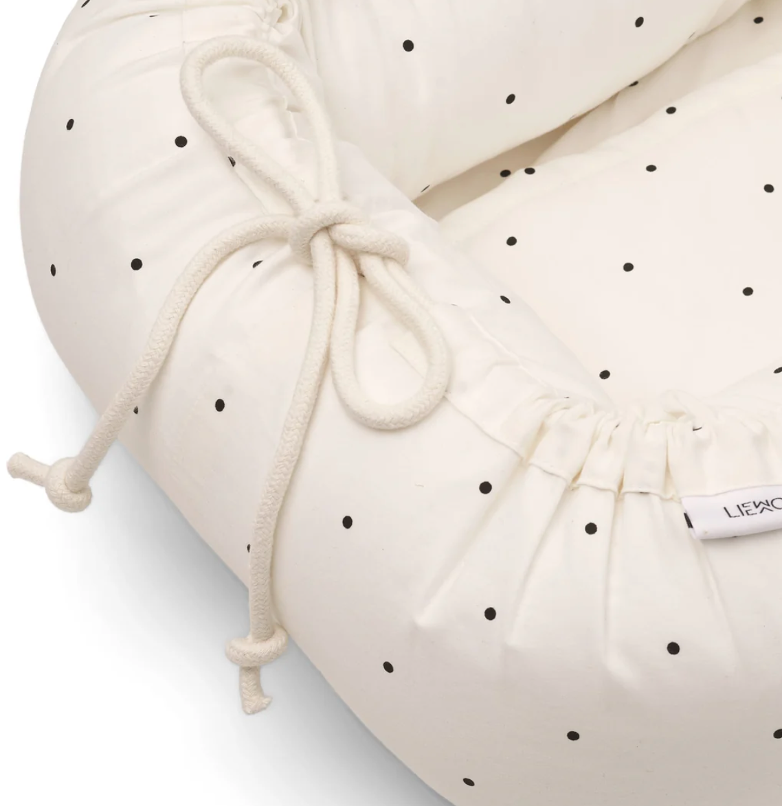 Liewood - Babynest "Gro Pile Babylift" | dot / creme de la creme