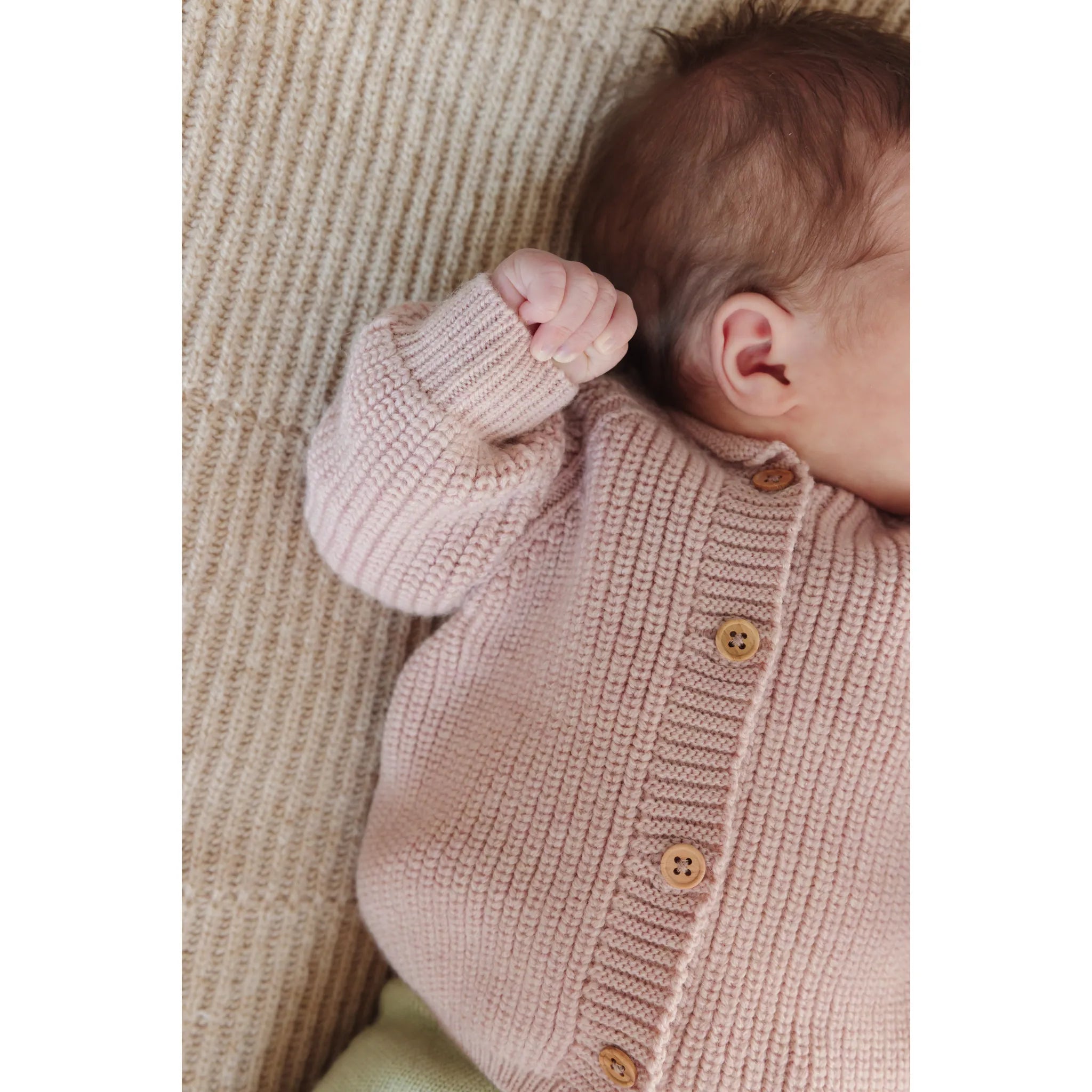 Hvid - Cardigan aus Merinowolle "Inga" in verschiedenen Farben
