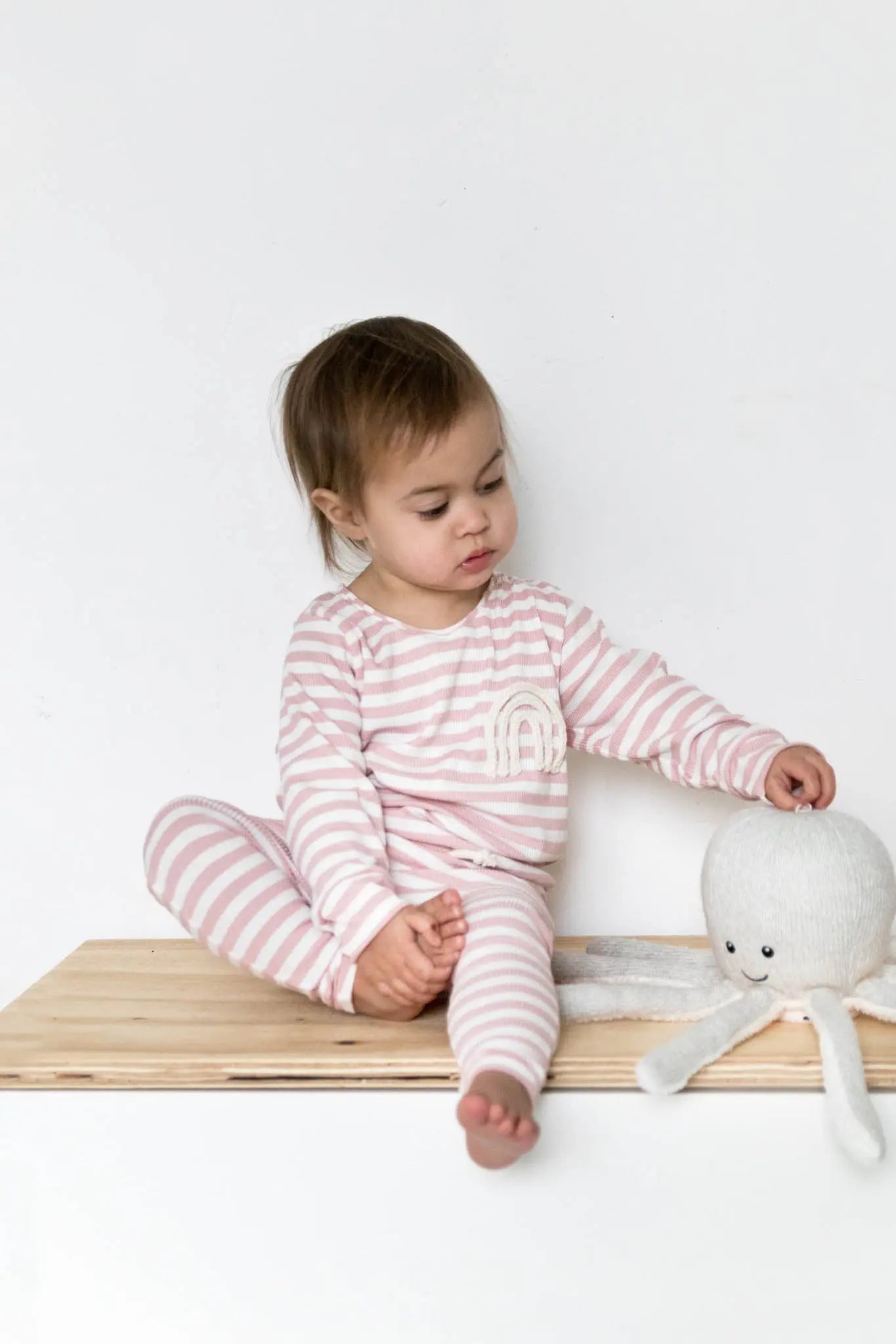 Flow Amsterdam - Kuscheltier mit Spieluhr "Olly Heartbeat Comforter" | off-white Flow Amsterdam