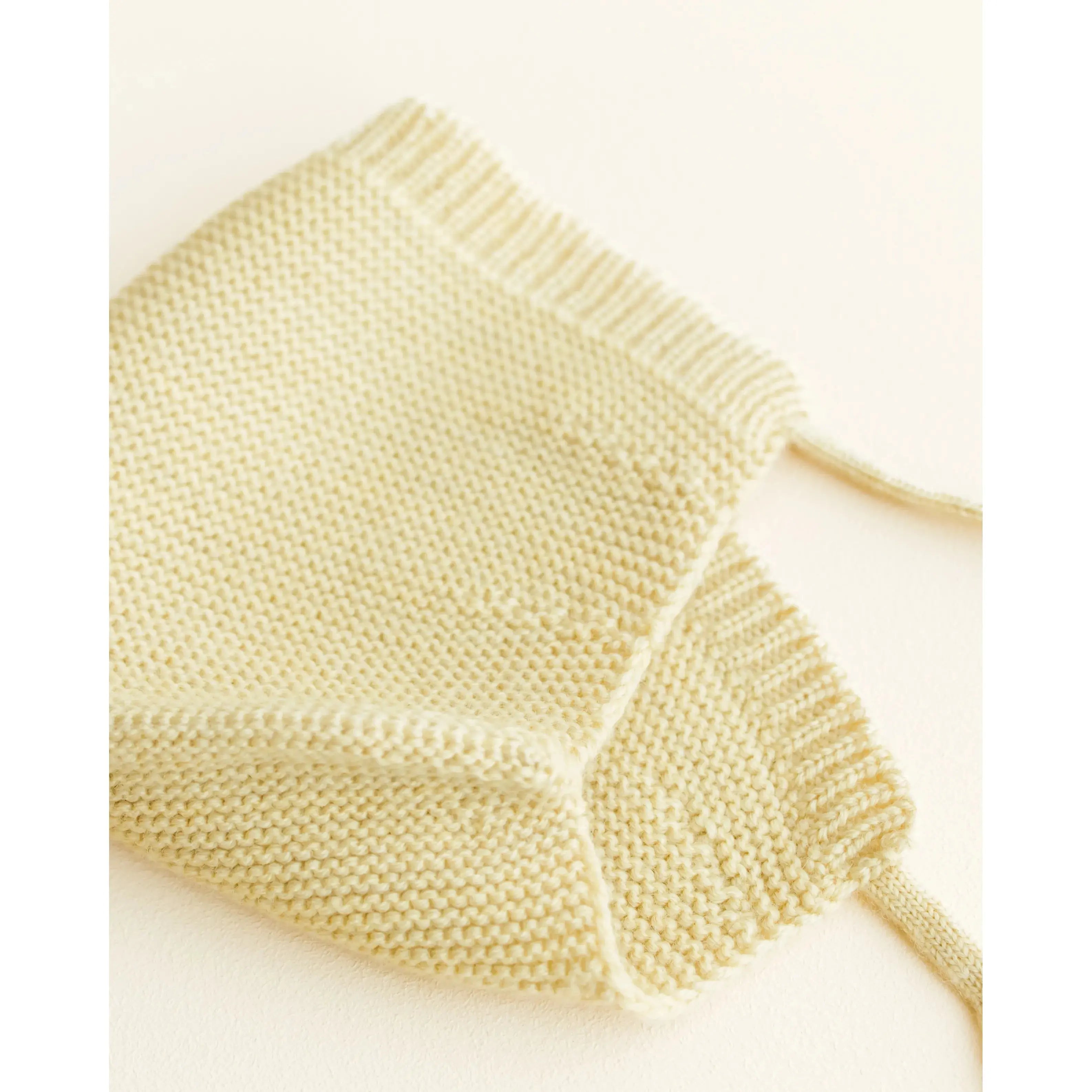 Hvid - Mütze für Neugeborene "Bonnet Dolly | Newborn" | light yellow Hvid