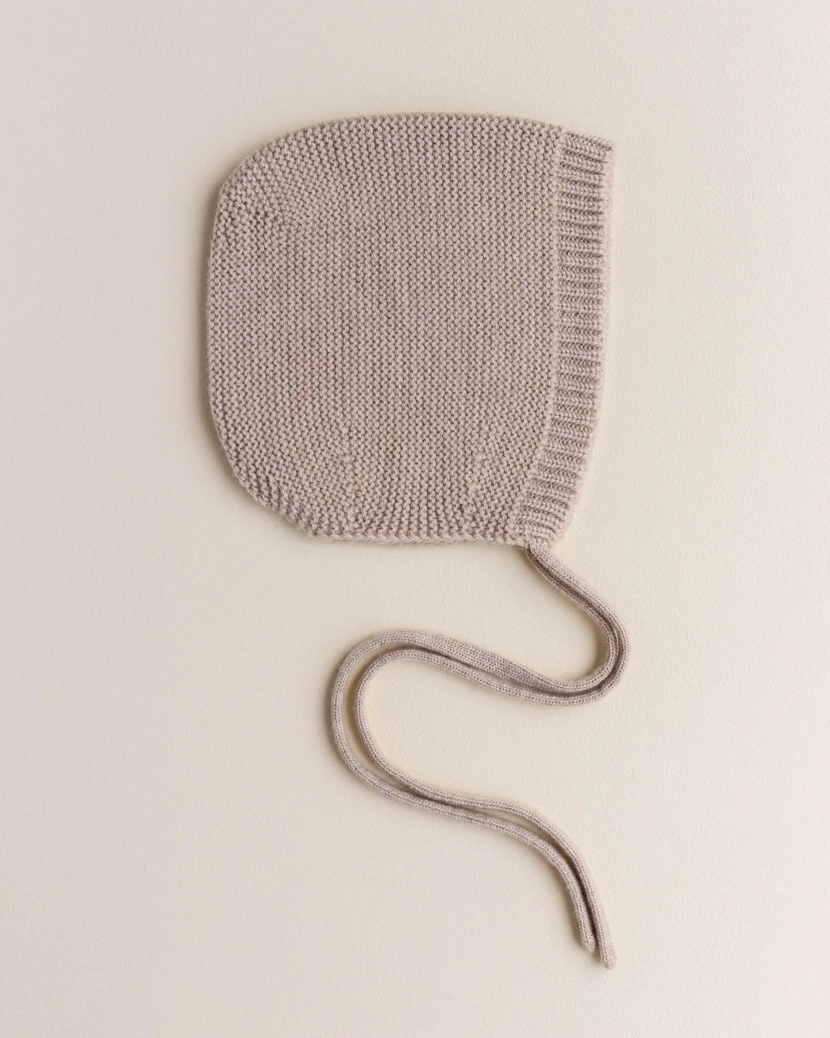 Hvid - Mütze für Neugeborene "Bonnet Dolly | Newborn" | sand Hvid