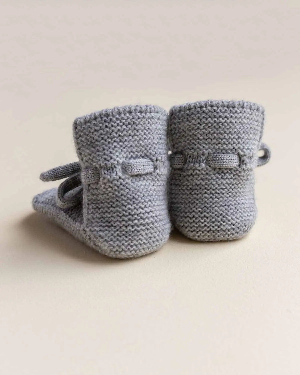Hvid - Strickschühchen "Booties" | grey melange Hvid