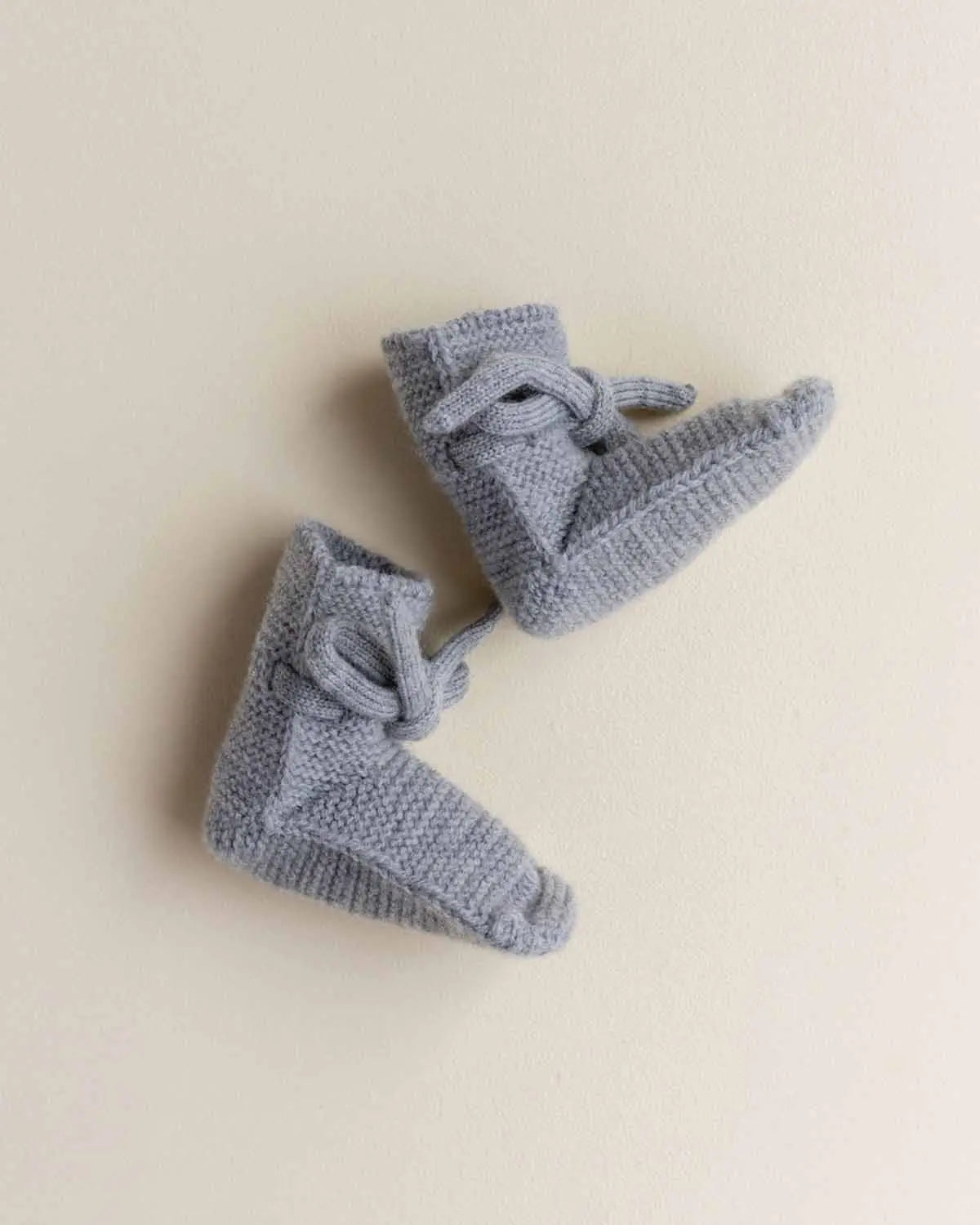 Hvid - Strickschühchen "Booties" | grey melange Hvid