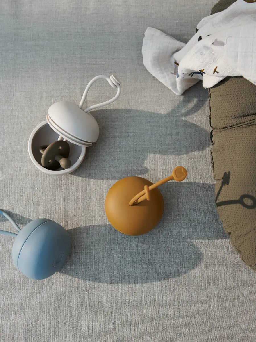 Liewood - Schnullerbox aus Silikon "Philip pacifier box" | Rose Liewood