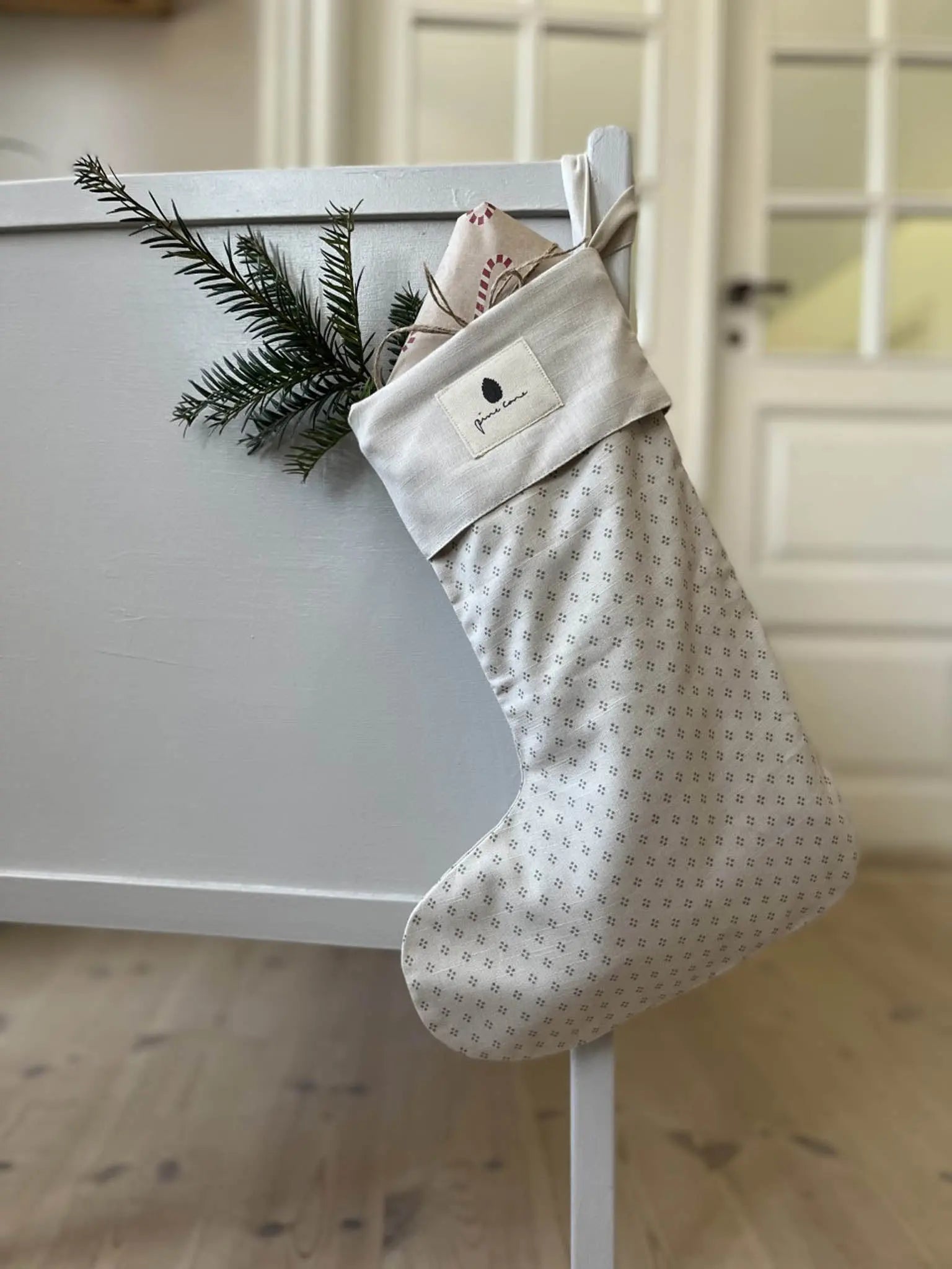Pine Cone - Weihnachtsstrumpf "Grandma's Christmas Sock" | Natura Dot Pine Cone