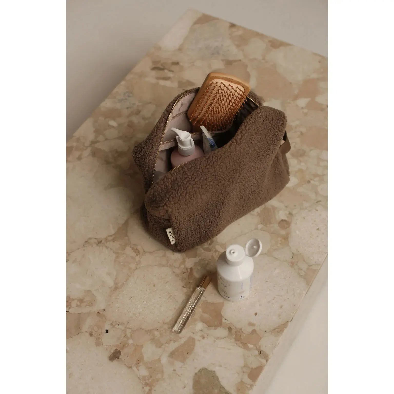 Studio Noos - Kosmetiktasche "Brown Teddy Toiletry" | brown Studio Noos