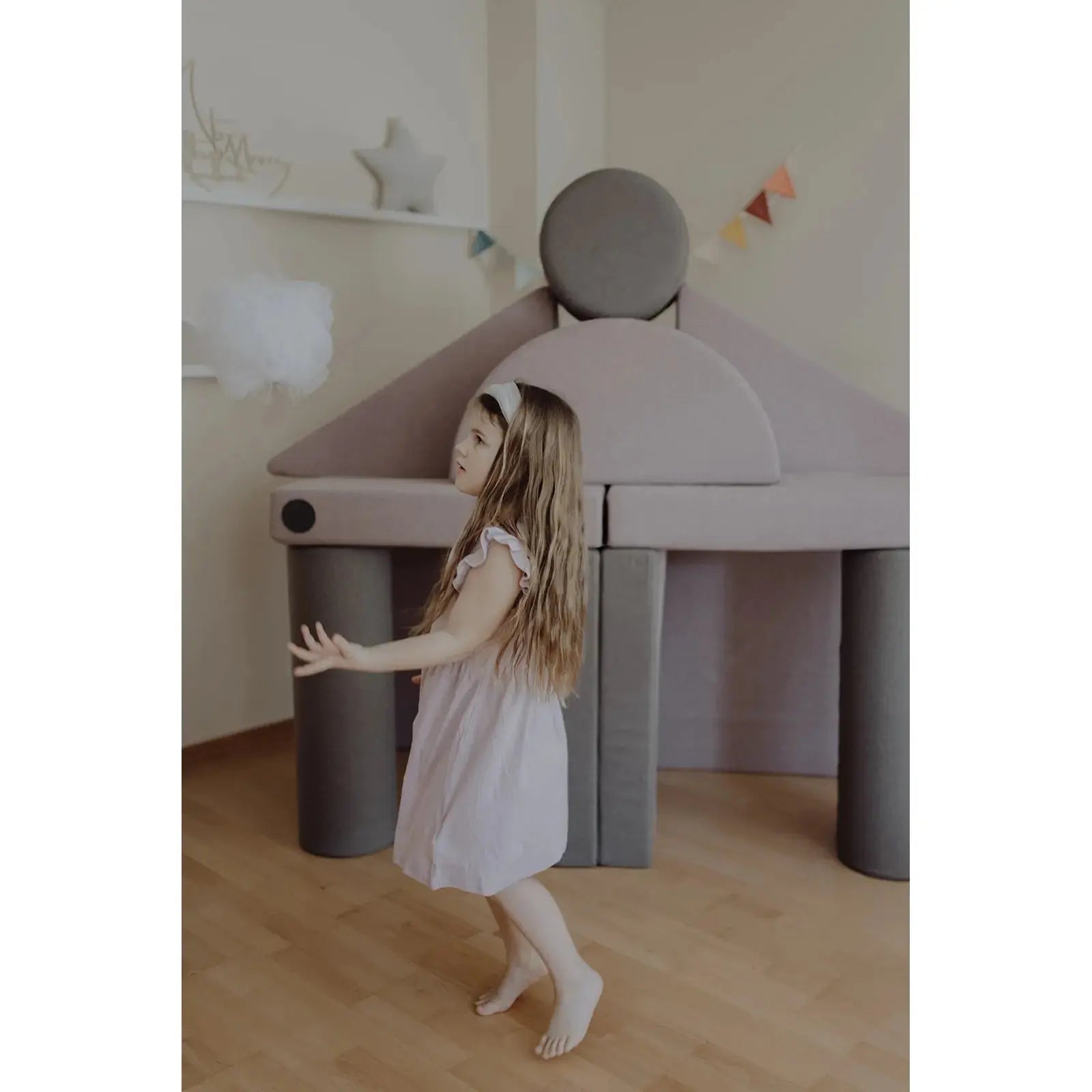 Wonderwuzz - Spielsofa "Oh So Sofy" | verschiedene Farben Wonderwuzz