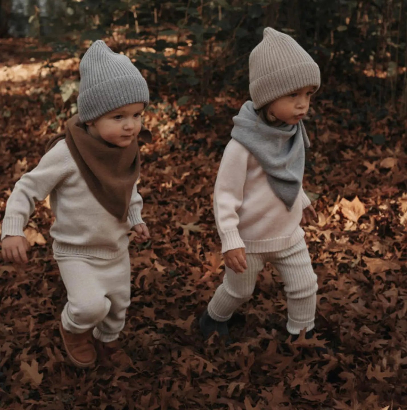 Strickgut - Dreieckstuch (Baby/Kind) aus Merinowolle | camel Strickgut