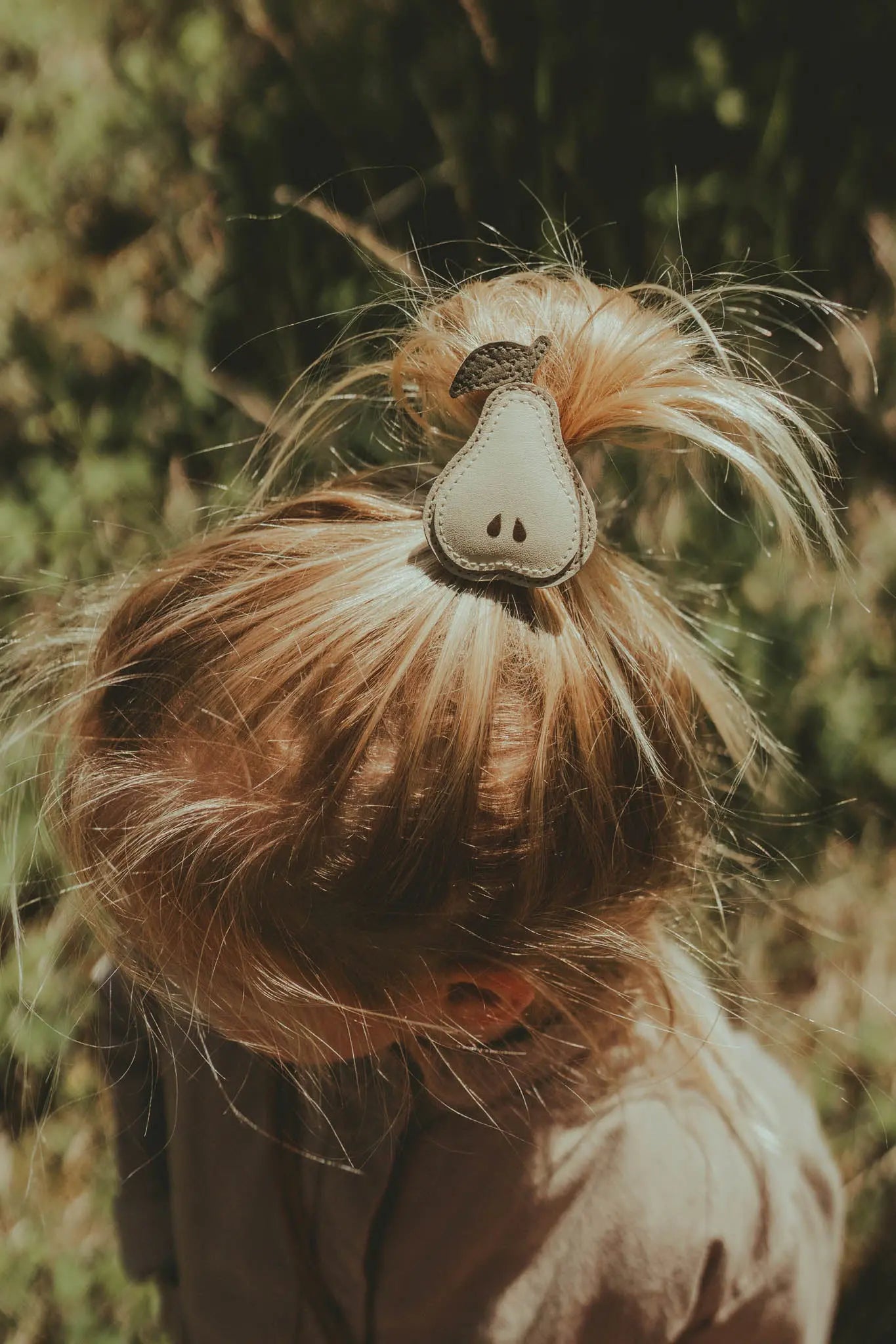 Donsje - Hair clip "Nanoe Fruit Hairclip Pear" | taupe leather
