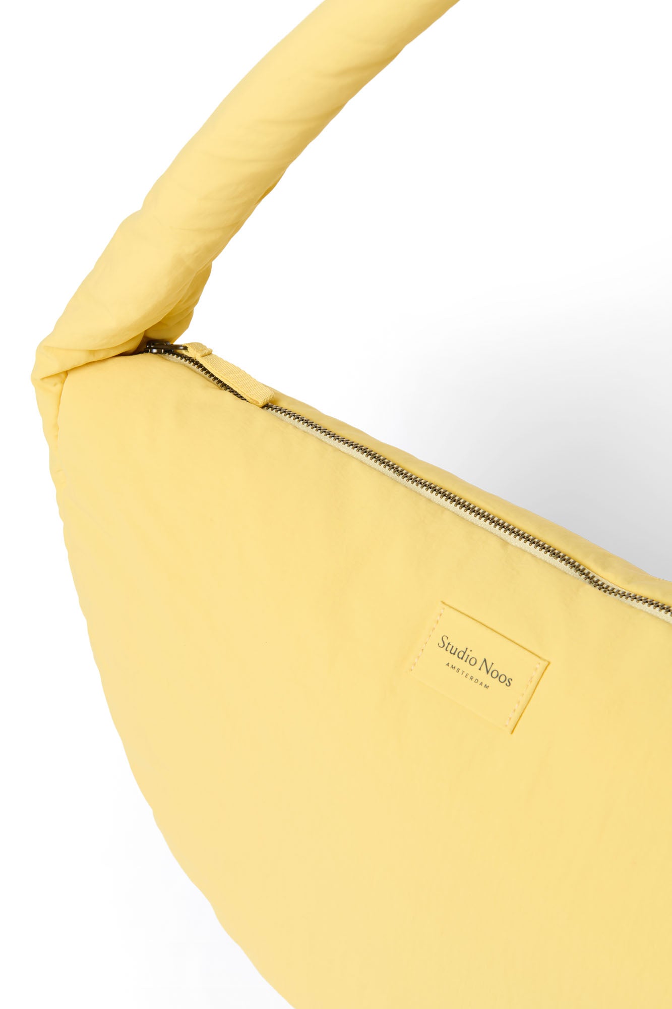 Studio Noos - Umhängetasche "Textured Puffy Cross Body Bag" | butter yellow