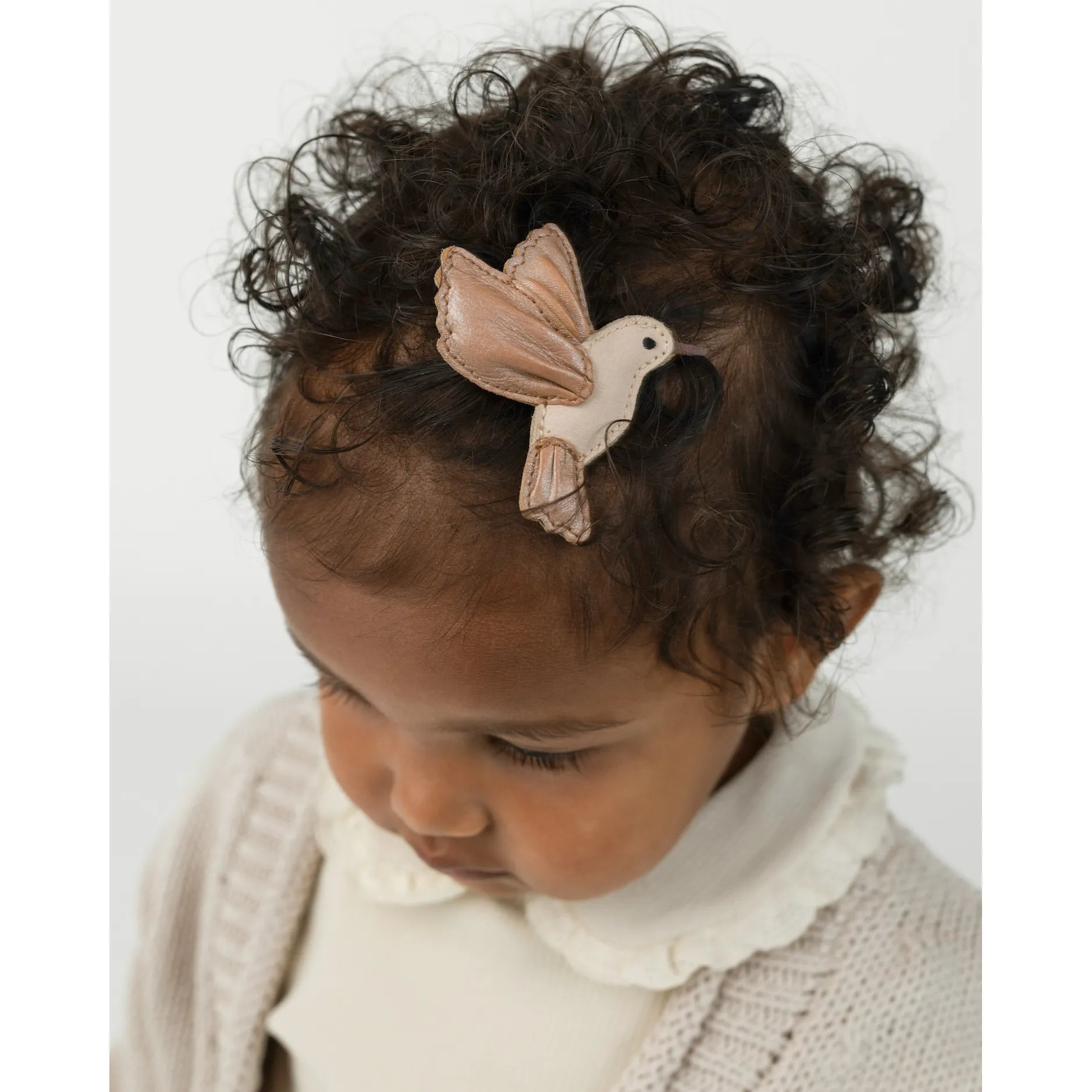 Donsje - Haarclip "Zaza Sky Hairclip  Hummingbird" | clay metallic leather