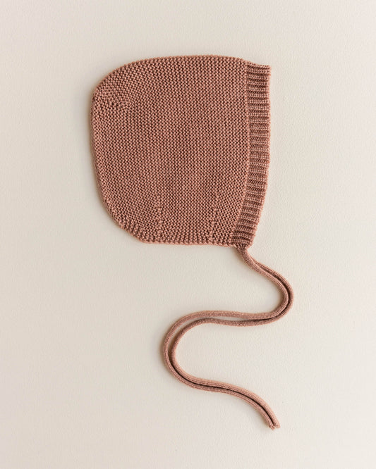 Hvid - Mütze für Neugeborene "Bonnet Dolly | Newborn" | terracotta - Leja Concept Store