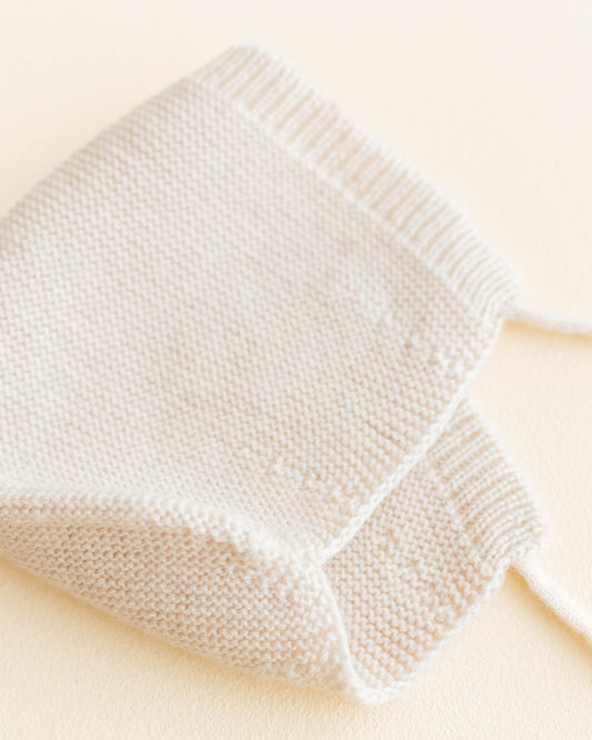Hvid - Mütze für Neugeborene "Bonnet Newborn" | cream