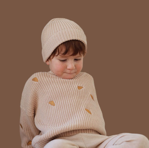 VacVac Studio - Strickpullover mit Croissants "Narbonne" | mist fawn
