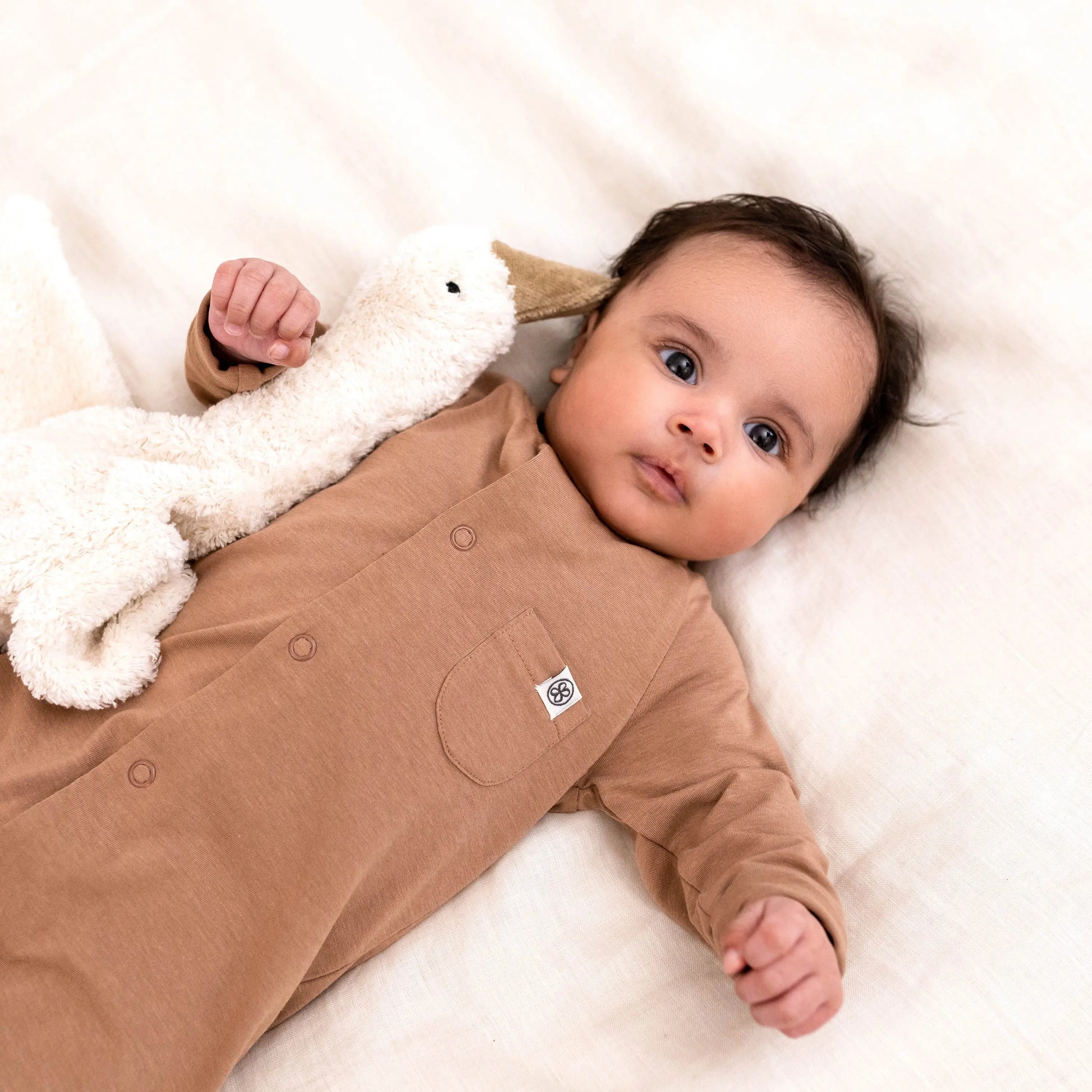 Cloby - Babyeinteiler mit UV-Schutz "Playsuit" | coconut brown cloby