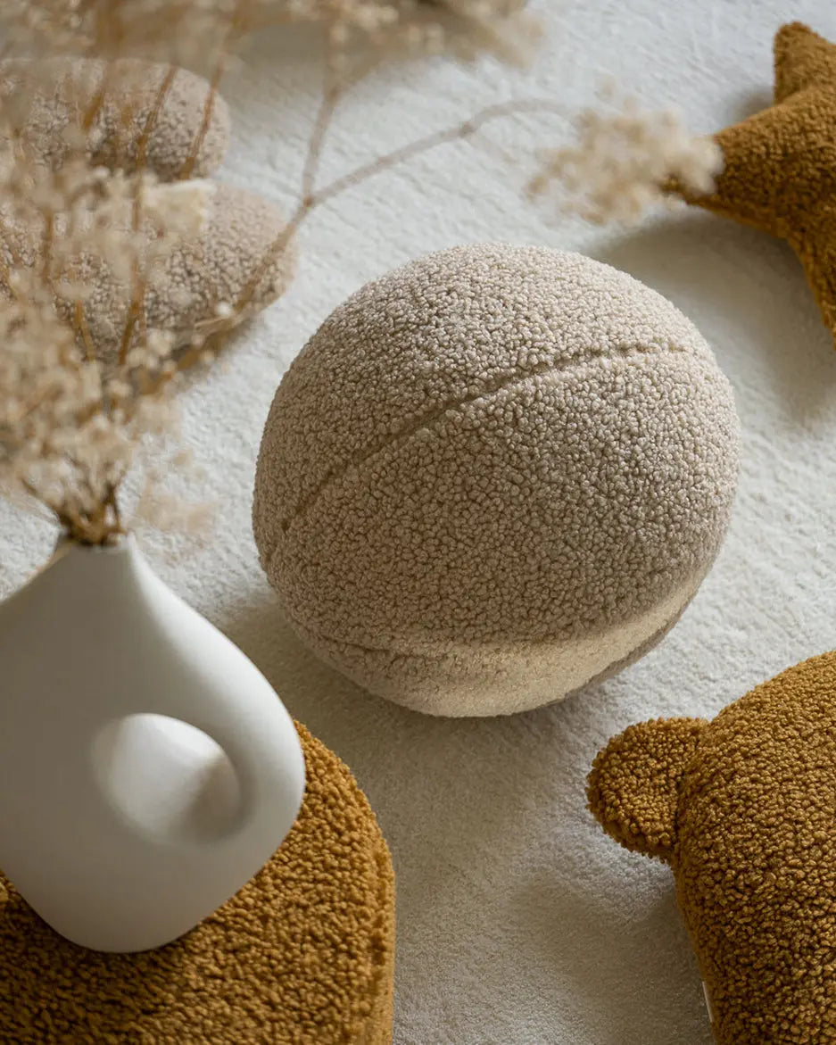 Wigiwama - Kissen "Ball Cushion" | biscuit