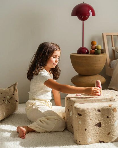 Wigiwama - Sitzpuff "Cloud Pouffe" | terrazzo-sand