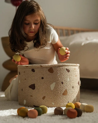 Wigiwama - Sitzpuff "Pouffe" | terrazzo-sand