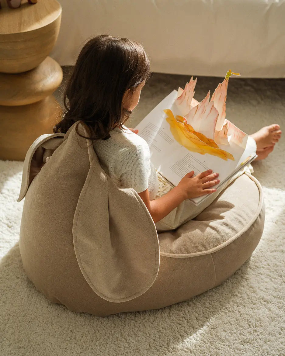 Wigiwama - Sitzsack aus Samt "Velvet Bunny Beanbag" | dusty-beige