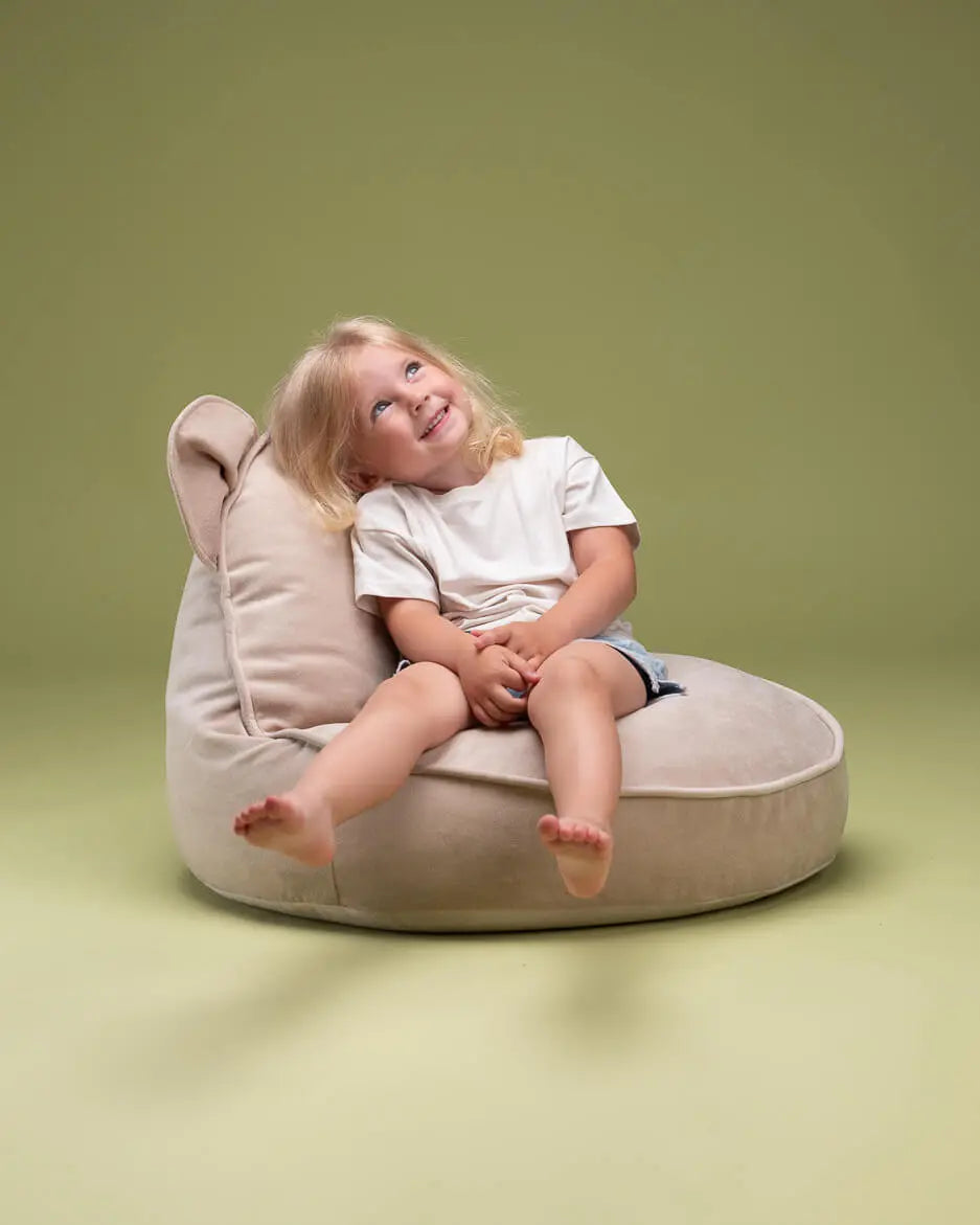 Wigiwama - Sitzsack aus Samt "Velvet Bear Beanbag" | dusty-beige