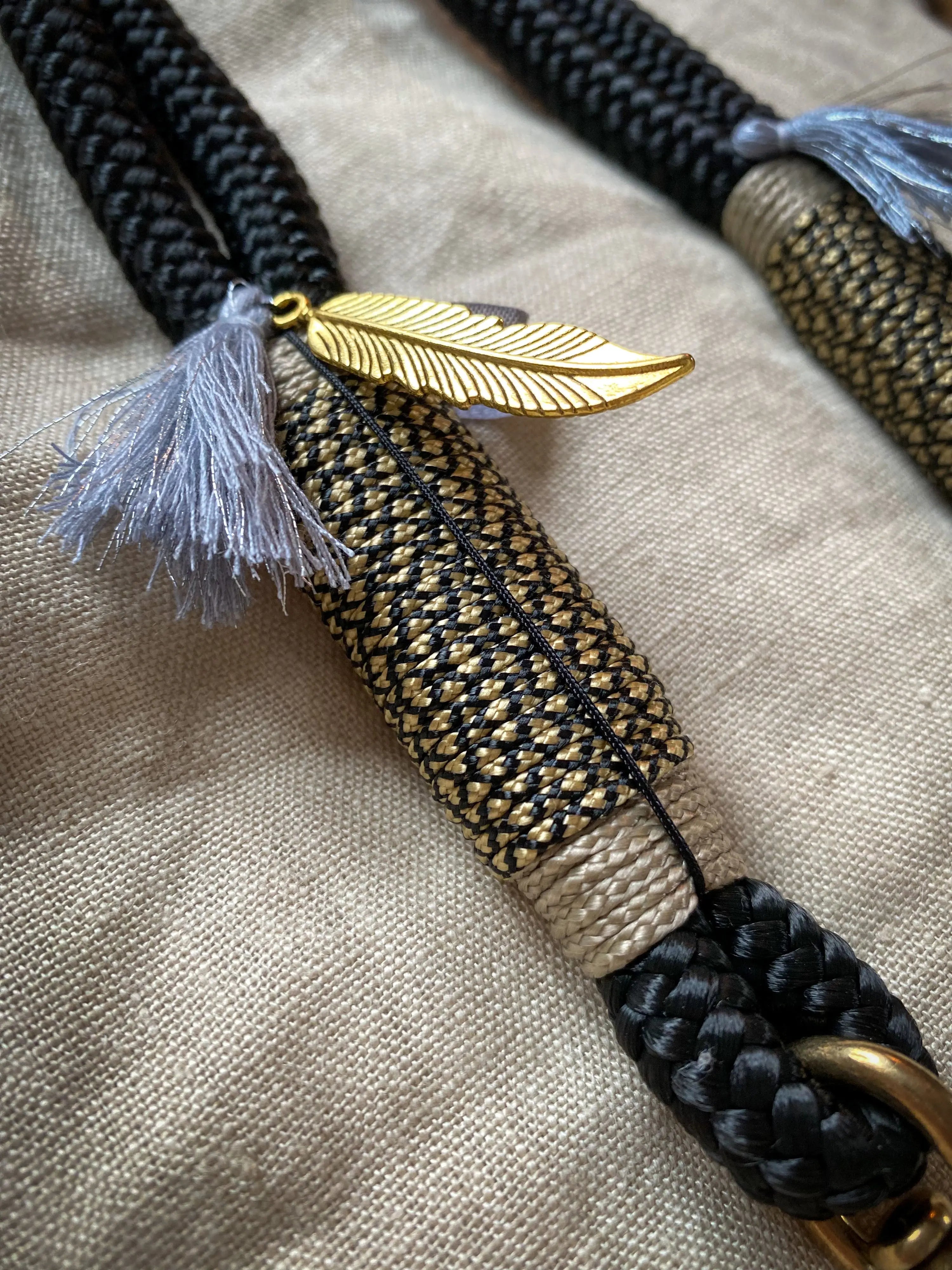 Die Tauwerkstatt - Taschenhalter “Leo Love“ | gold Die Tauwerkstatt