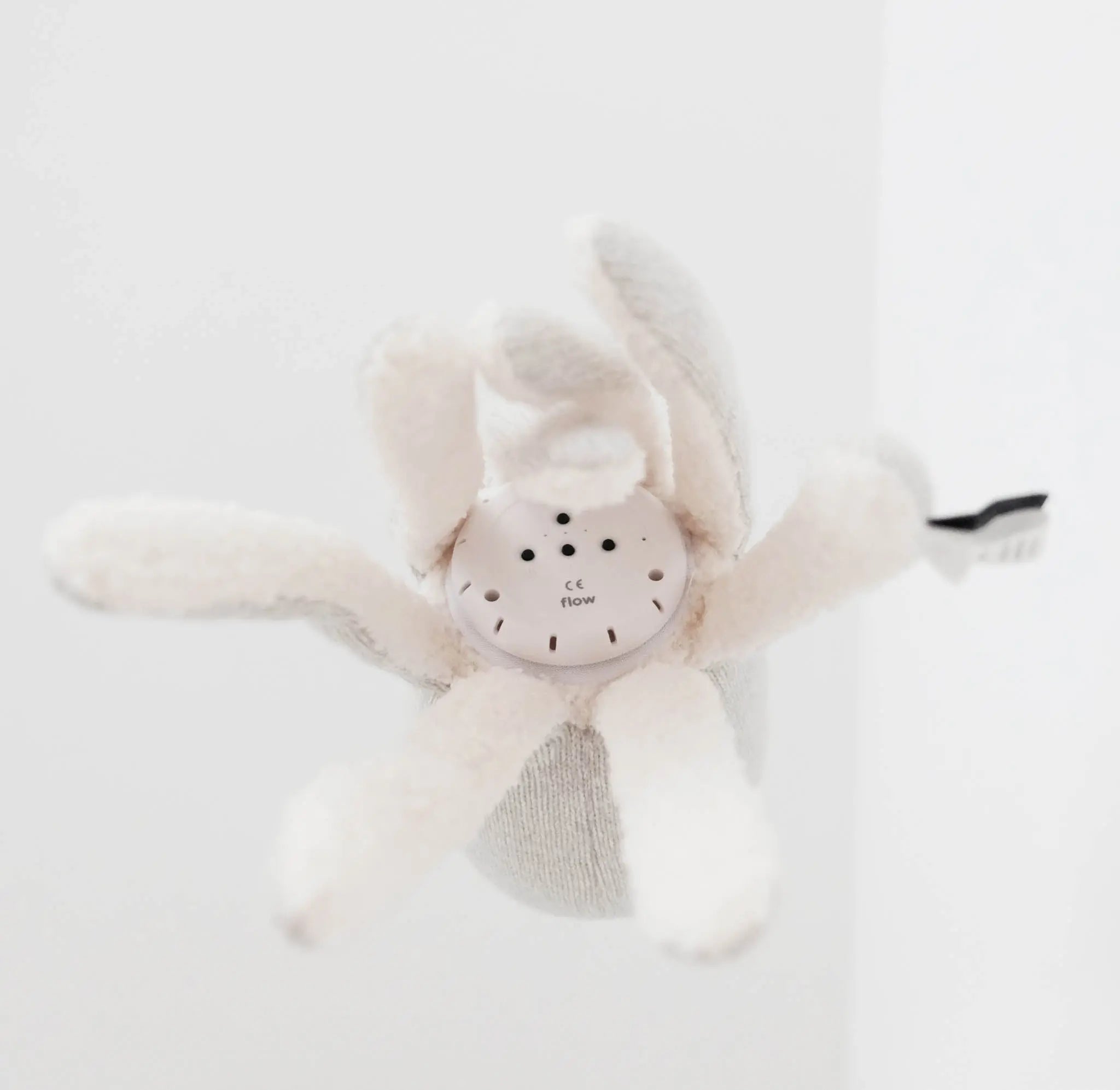 Flow Amsterdam - Kuscheltier mit Spieluhr "Olly Heartbeat Comforter" | off-white Flow Amsterdam