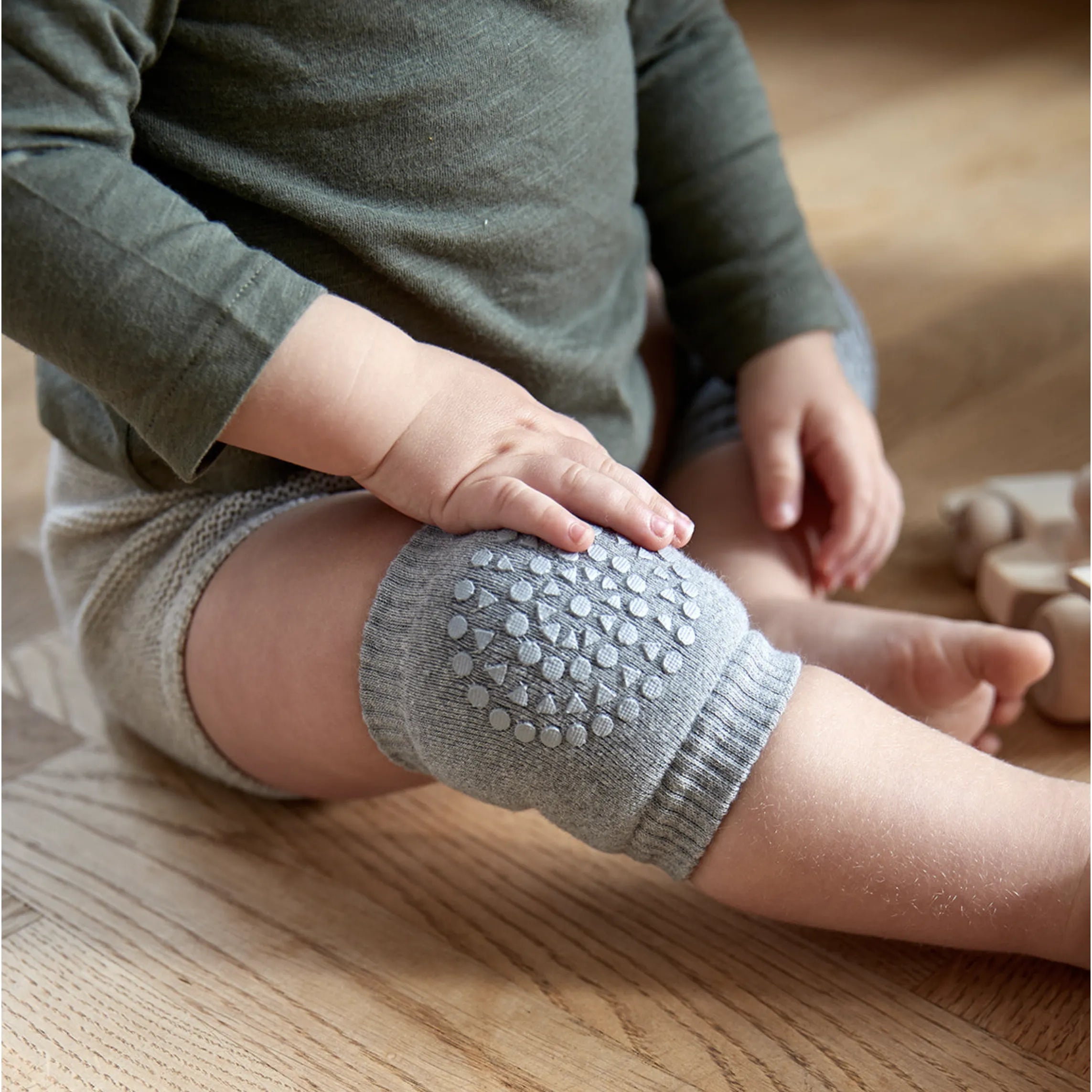 GoBabyGo - Anti-Rutsch-Knieschoner "Crawling Knee Pads" | sand