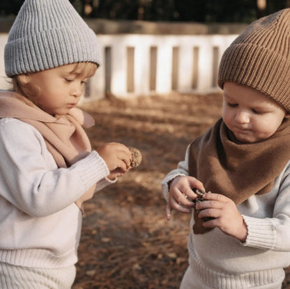 Strickgut - Dreieckstuch (Baby/Kind) aus Merinowolle | camel Strickgut