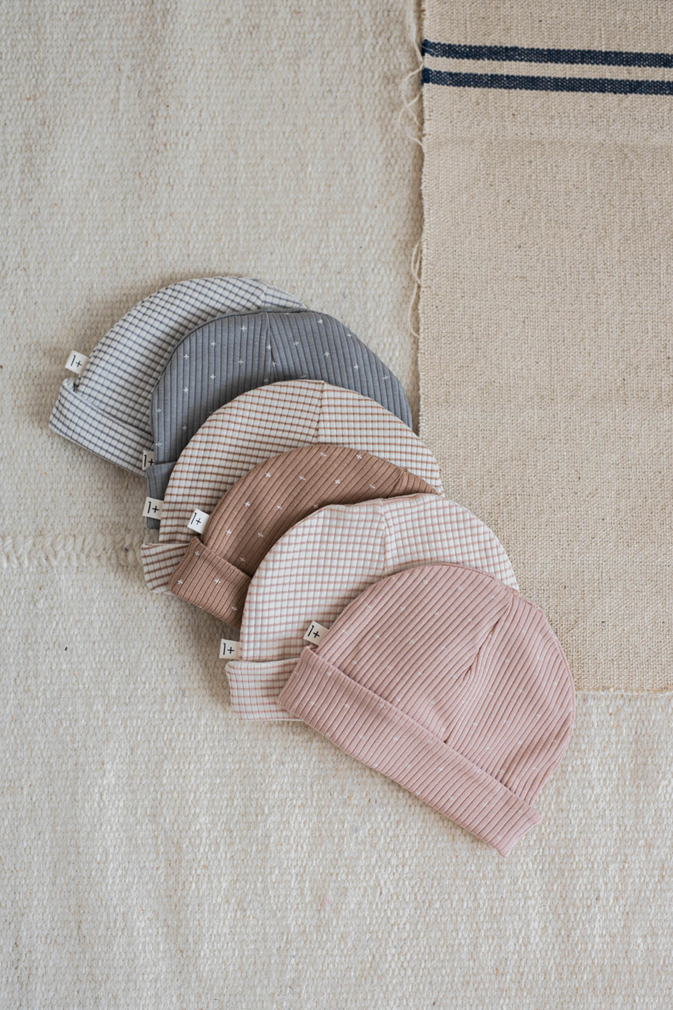 1 + in the Family - Beanie "Gio" | clay-ivory - Leja Concept Store