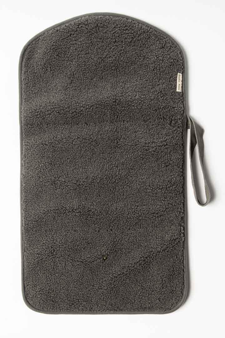 Studio Noos - Wickelunterlage "Chunky Changing Mat" | dunkelgrau Studio Noos