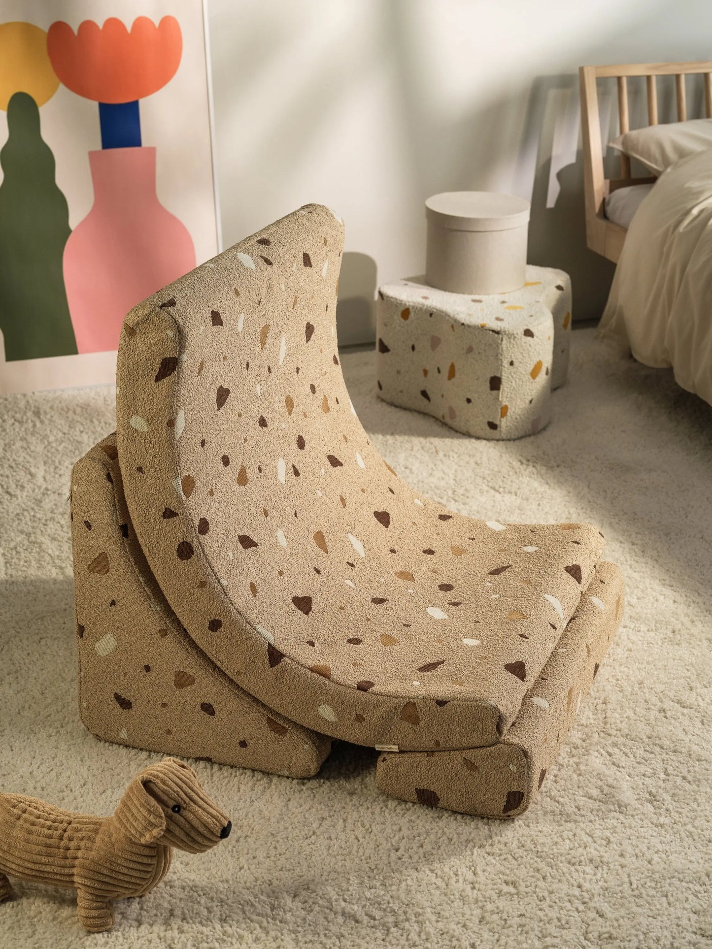 Wigiwama - Mondstuhl "Moon Chair" | terrazzo-sand