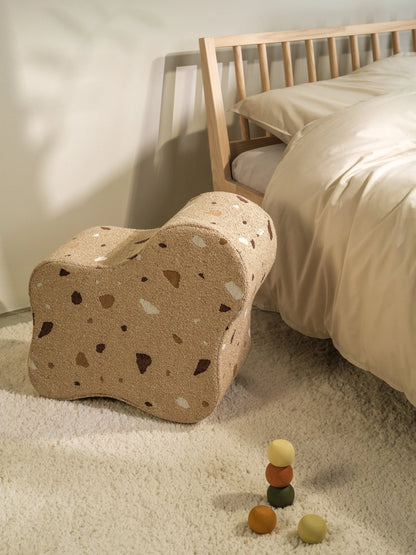 Wigiwama - Sitzpuff "Cloud Pouffe" | terrazzo-sand