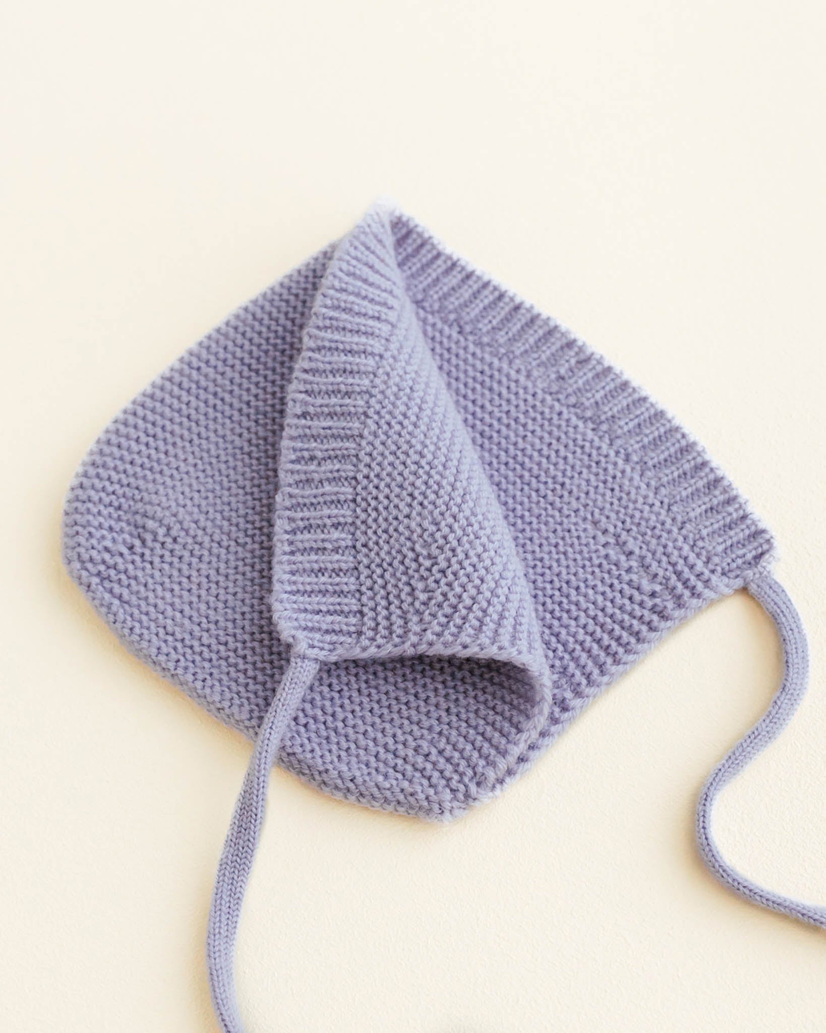 Hvid - Mütze für Neugeborene "Bonnet Dolly | Newborn" | lilac - Leja Concept Store