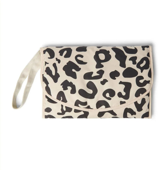 Studio Noos - Wickelunterlage "Puffy Holy Cow Changing Mat" | beige / schwarz Studio Noos