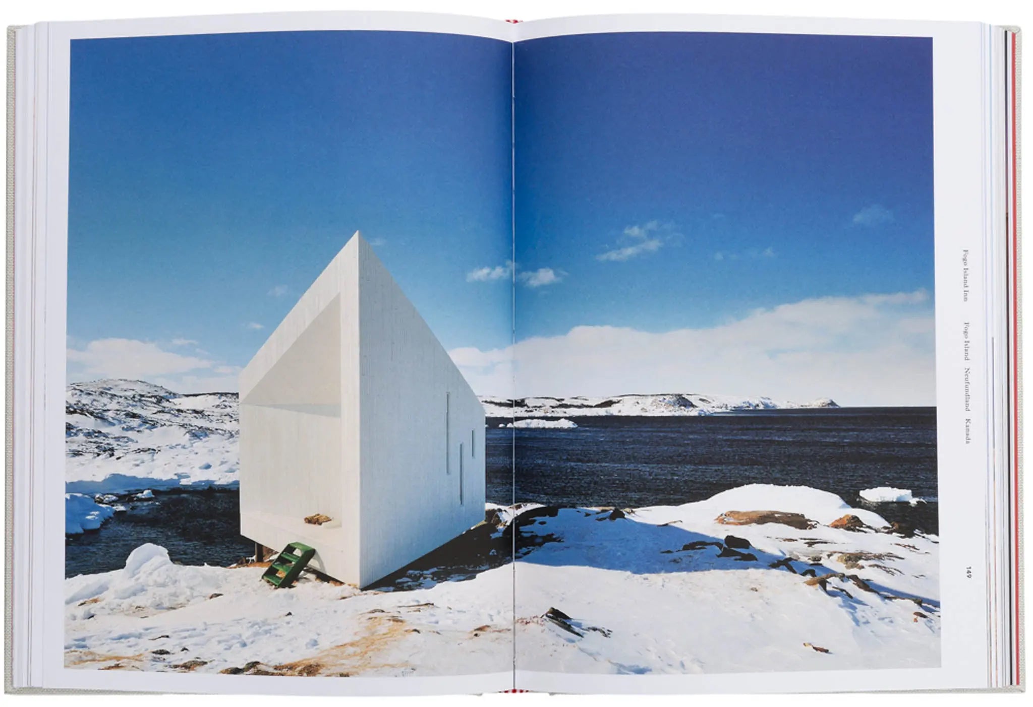 gestalten - Coffe Table Book "Remote Places To Stay" - Leja Concept Store