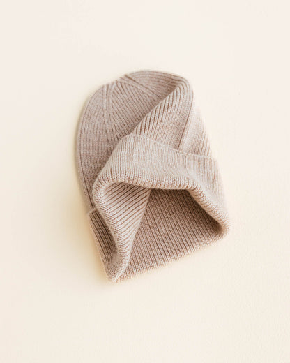Hvid - Mütze "Fonzie Newborn" | sand - Leja Concept Store