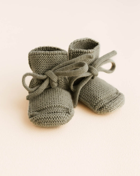 Hvid - knitted shoes "Booties" | artichoke