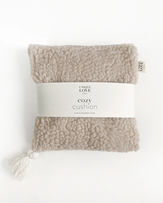 Unique Love - Kirschkernkissen "Cozy" | creme - Leja Concept Store