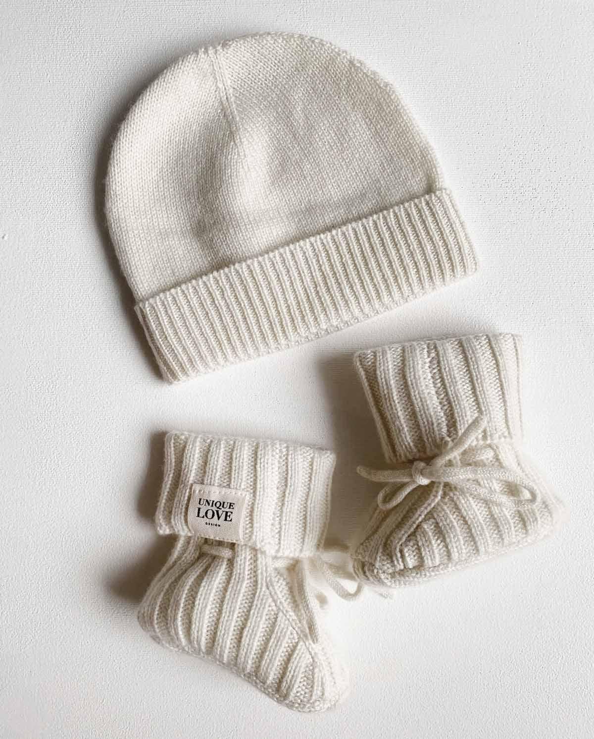 Unique Love - Cashmere Baby Mütze | off-white - Leja Concept Store
