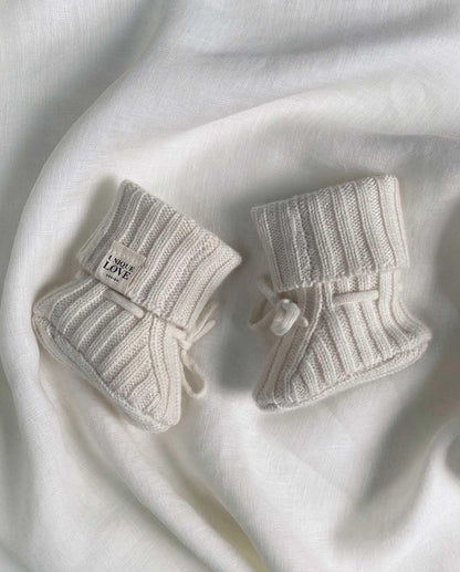 Unique Love - Cashmere Babyschuhe | off-white - Leja Concept Store Unique Love