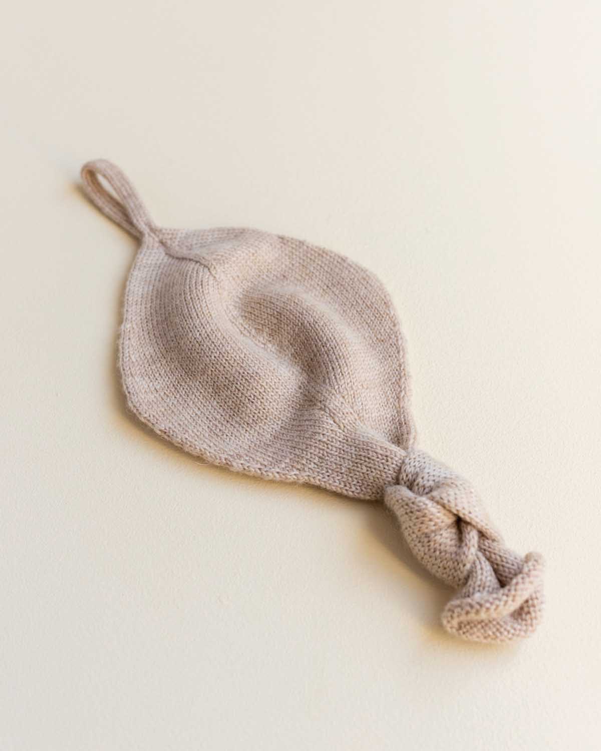 Hvid - Schnullerband "Titi Comforter" | sand - Leja Concept Store