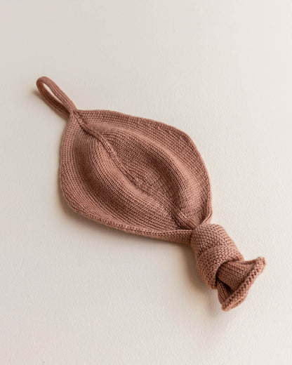 Hvid - Schnullerband "Titi Comforter" | terracotta - Leja Concept Store