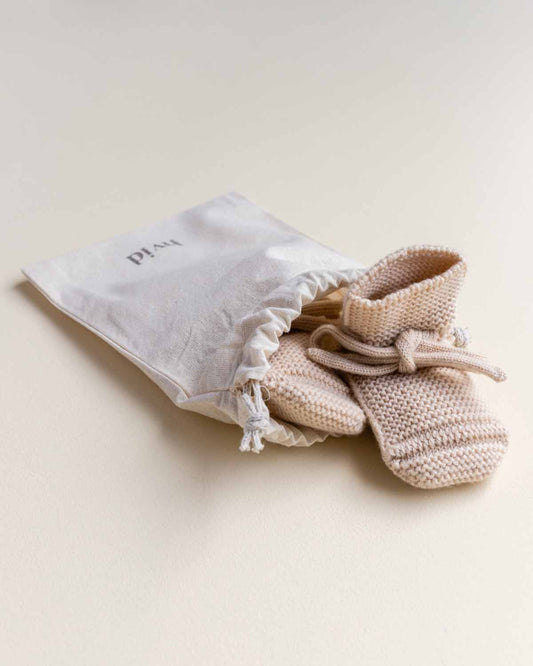 Hvid - knitted shoes "Booties" | oat