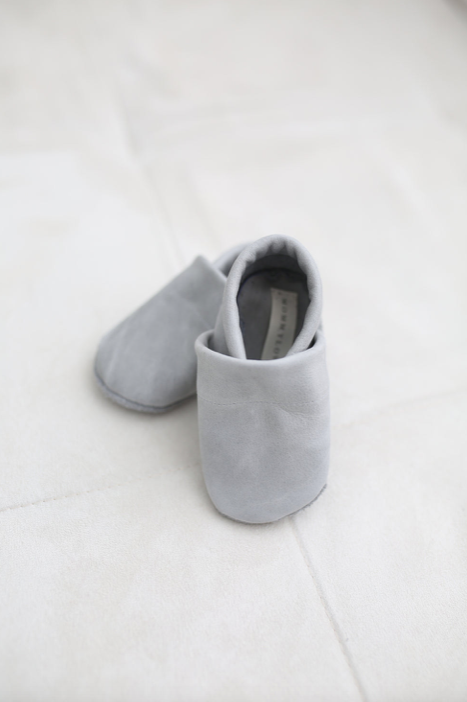Mommylove.s – Krabbel- und Lauflernschuhe / Hausschuhe aus Leder | grau - Leja Concept Store